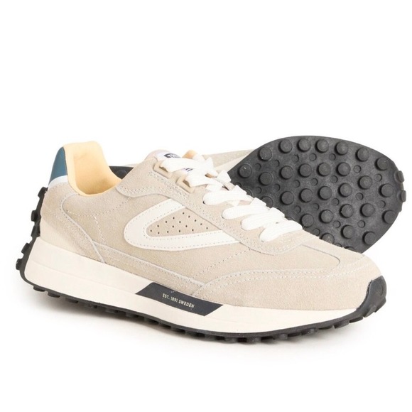 Tretorn NWT women's Katie Leather Tan  Sneakers Size 8 - Picture 5 of 7